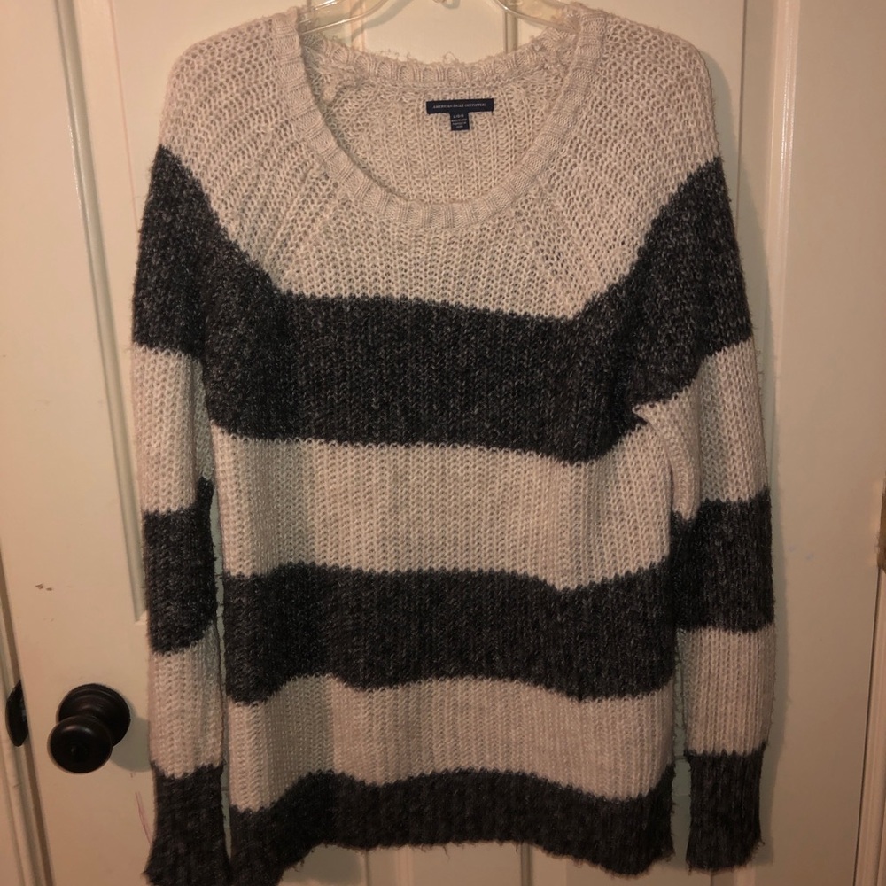 american eagle sweater